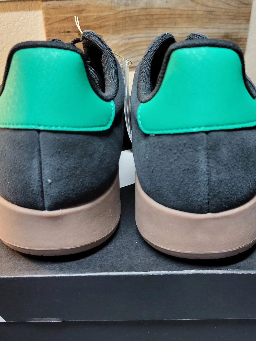 *NEW* Adidas Barreda Core Black Court Green Gum JR1326 Size Men’s 12 Women's 13